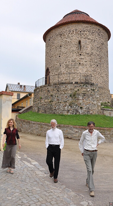 img00026.jpg